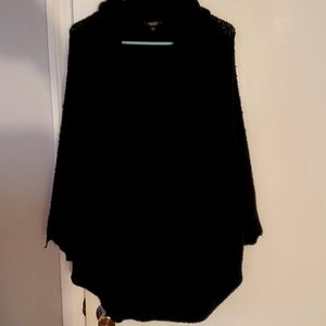 Simply Vera black poncho